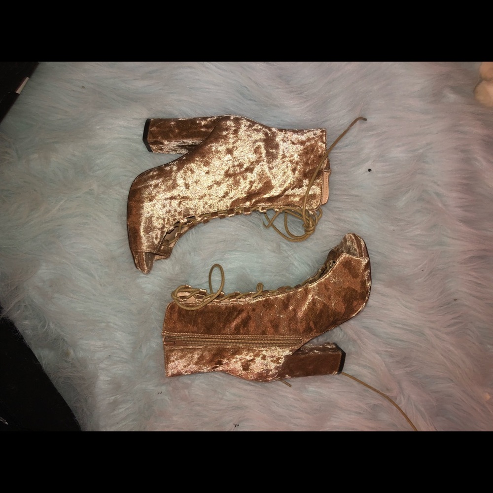 Lace up boots - Picture 4 of 4